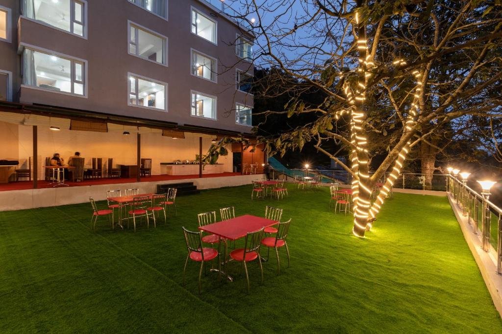 Hotel Wild Wood Mussoorie